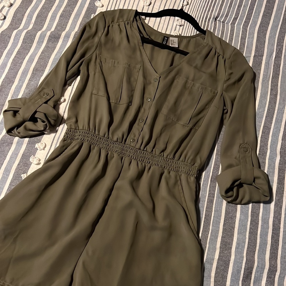 Romper - Picture 2 of 5
